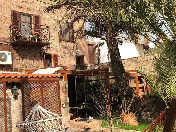 Derya Hanim Konagi בית הארחה Ayvalı