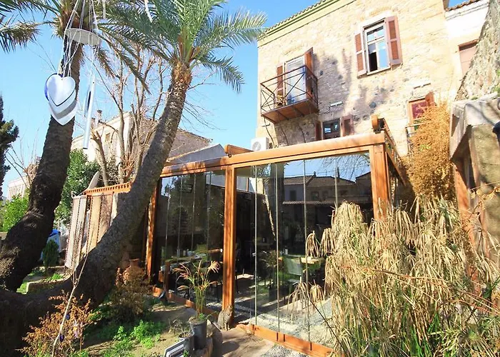 Derya Hanim Konagi בית הארחה Ayvalı