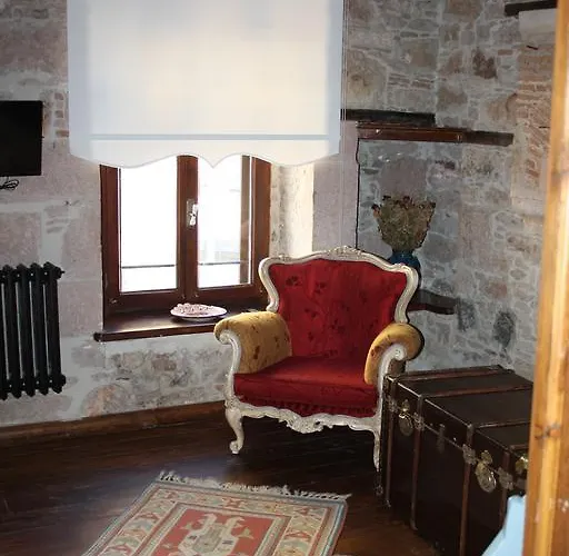 Derya Hanim Konagi Ayvalı